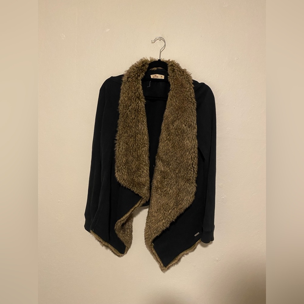 Hollister sweater
